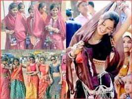 This color of Bhagoria is the most unique... even foreign tourists go crazy about its style.