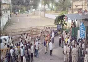 As soon as the soil was removed, the idols of Sheshnag and Shankar were found, the Muslim community protested