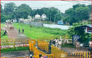 Hearing in room number 9 of the High Court in the Bhojshala case