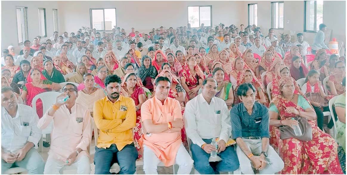 Seminar organized by Sadalpur police station in-charge regarding the new act implemented