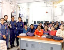 Learning License Camp: Licenses of 07 girl students made