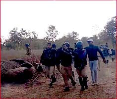 अतिक्रमण हटाने गए अमले पर पथराव, उल्टे पांव भागे पुलिसकर्मी, 4 घायल