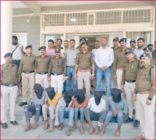 Big robbery exposed, goods worth 22 lakhs seized along with several accused