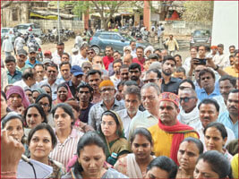 Treatment was done for only 15 to 20 minutes, death occurred due to critical condition