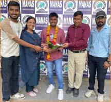 Dhar rural youth Rohit succeeded in the UPSC exam.